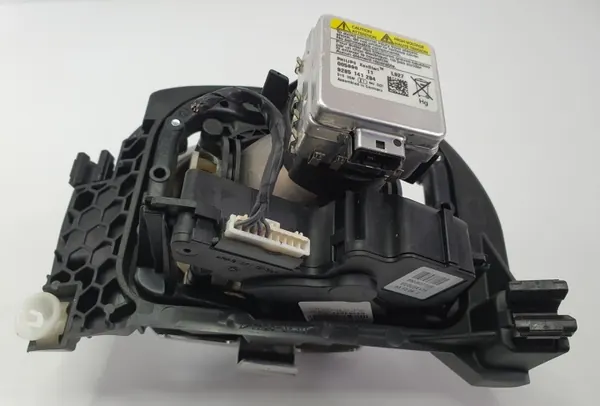 Lentille Xenon OEM 89038337 pour Citroen C5 III X7 image 4