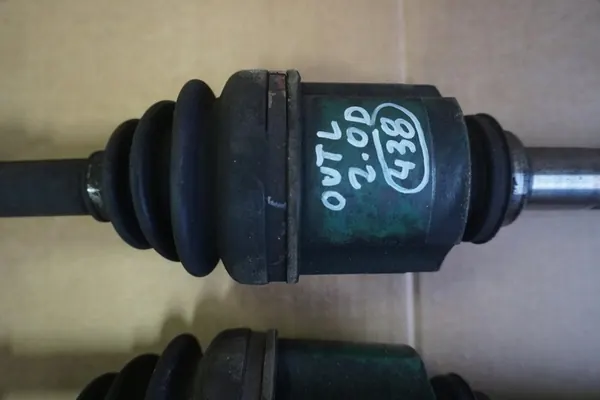 Höger CV-led Mitsubishi Outlander II 2.0DID 2007-2012 image 10