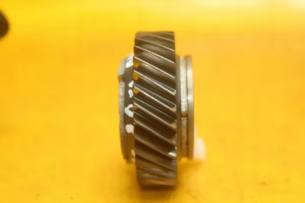 Oljepump kugghjul OEM 03G103580 VW Passat B6 image 3