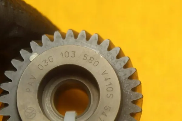 Oljepump kugghjul OEM 03G103580 VW Passat B6 image 5