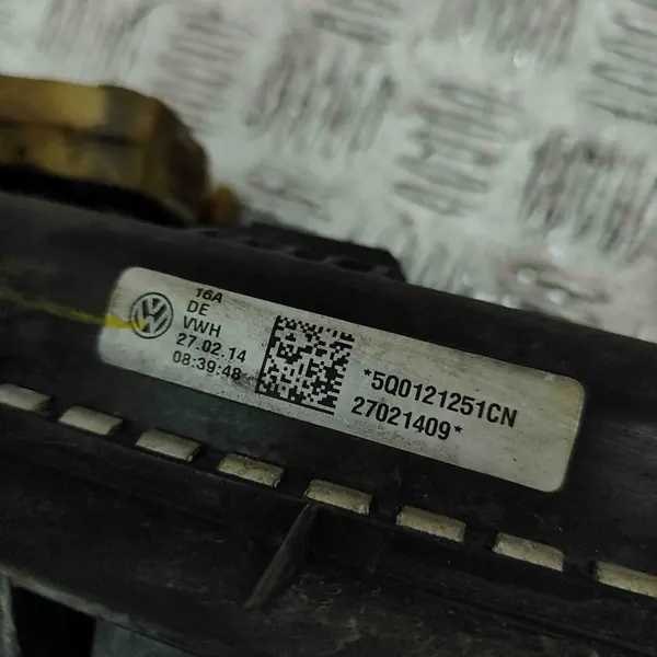 VW Kühlteil OEM 0488010148 für Golf VII 2.0L image 8
