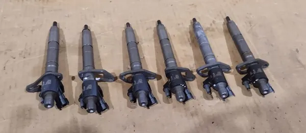 Injektor Land Rover Range Rover Jaguar 3.0D image 3