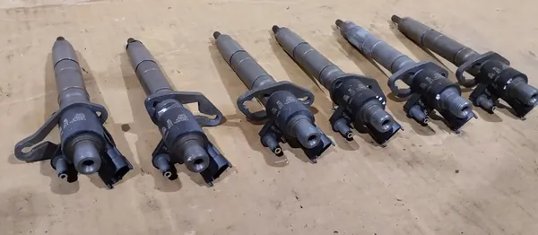 Injektor Land Rover Range Rover Jaguar 3.0D image 4