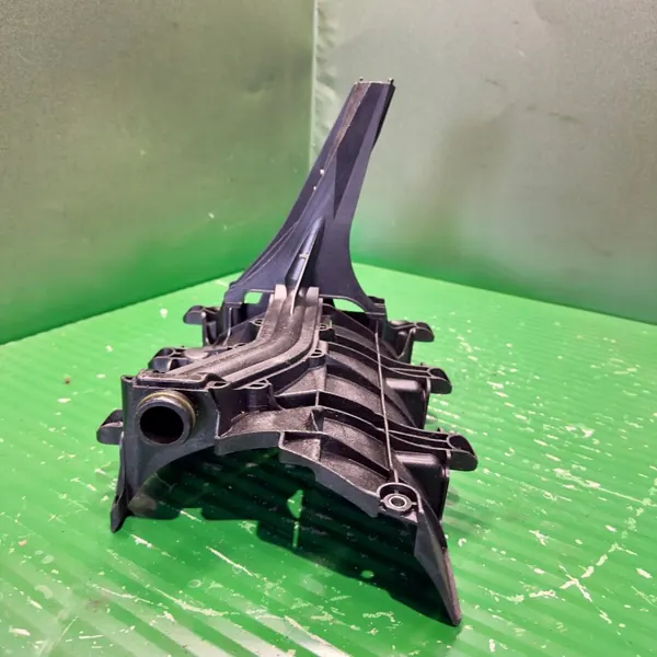 Mercedes OM642 Fumée Pompe à Huile OEM A6421800851 image 3