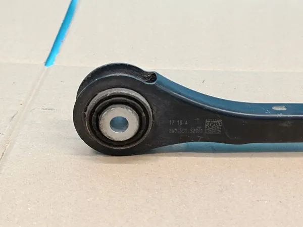 Braccio di controllo posteriore sinistro Audi A5 F5 Sportback OEM 8W0501529D image 2