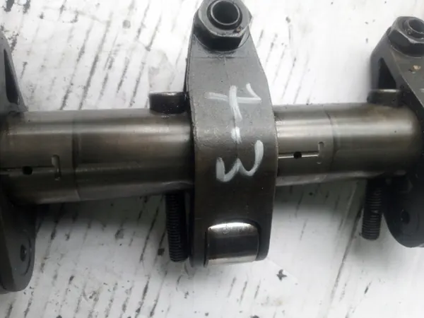 OEM 03G109527B Arbre à cames pour injecteurs-pompes 2.0 TDI image 6