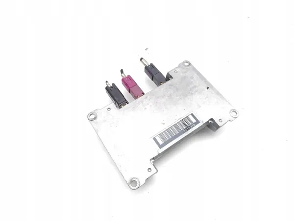 BMW X5 Antennivahvistin OEM 6945425 (2006) image 5