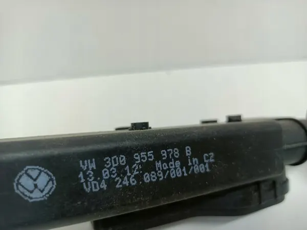 Rechter koplampwasinstallatie VW PASSAT B8 3Q0955978B image 3