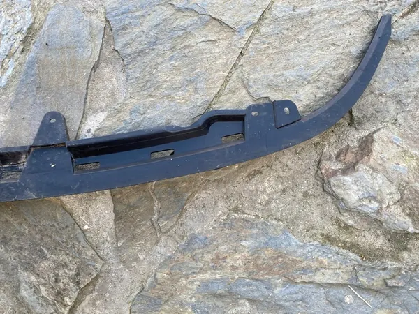 VW GOLF VI 6 5K Etupuskuri Spoileri 5K0805915 OEM image 10