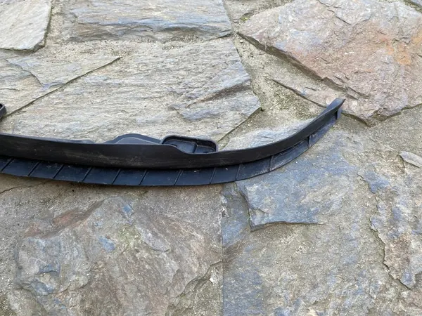 VW GOLF VI 6 5K Etupuskuri Spoileri 5K0805915 OEM image 6