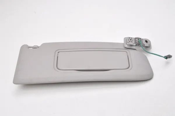 Volvo XC60 I Visera derecha OEM 241215 image 2
