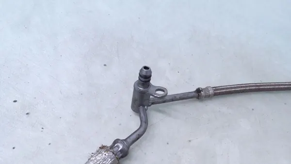 Jaguar XF Turbo-olieleiding OEM 6R8Q6K679AC - Gebruikt image 4