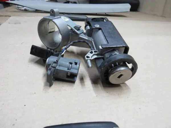 Lâminas chave Opel Insignia A OEM PRY3845 - Usado image 6