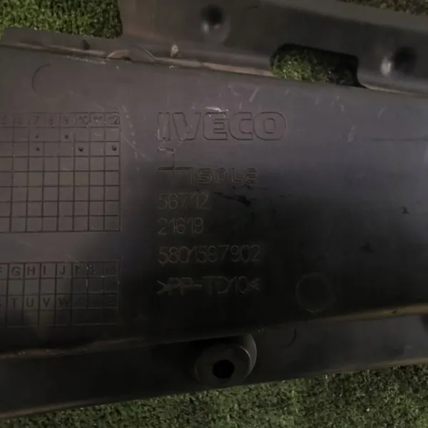 Iveco Daily IV 6G Dashboardplank OEM 5801597902 image 4