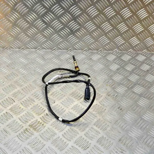 VW AUDI Abgastemperatursensor 04L906088DR image 3