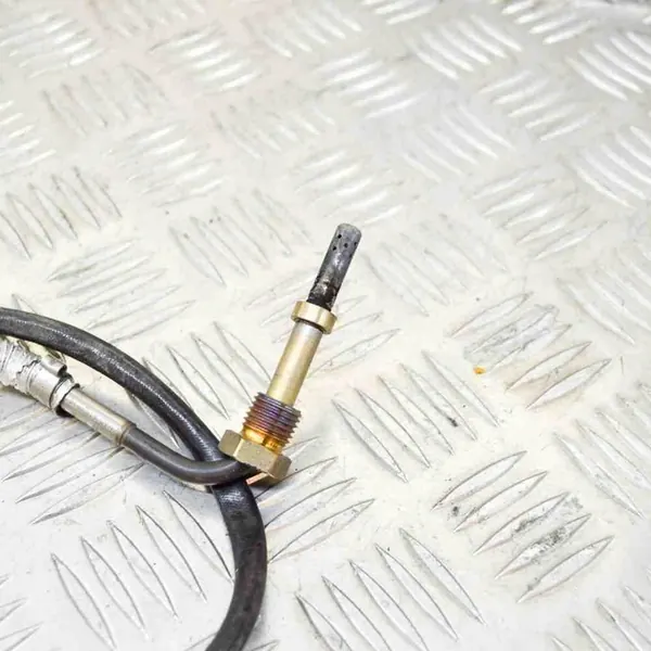 VW AUDI Abgastemperatursensor 04L906088DR image 5