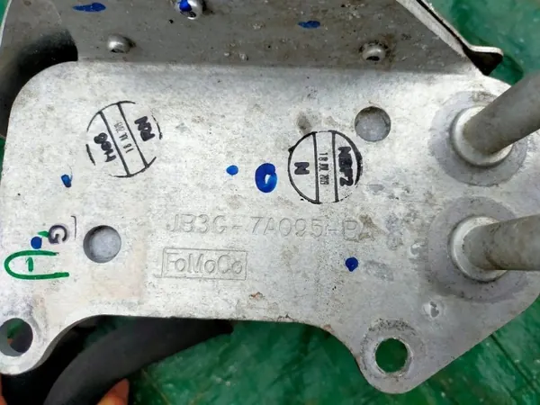 Arrefecedor de óleo Ford Ranger 3.2 TDCI OEM JB3G-7A095-BA image 3
