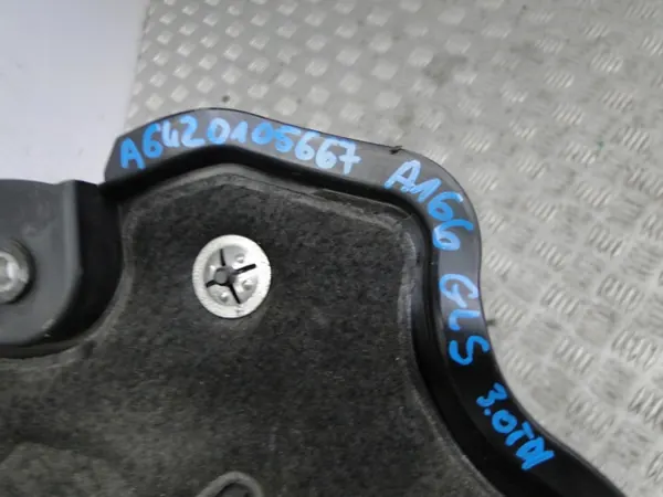 V-snaarafdekking OEM A6420105667 voor Mercedes GLS image 4