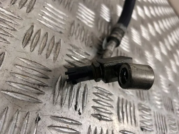Maserati Servolenkungsschlauch OEM 670005776 image 3