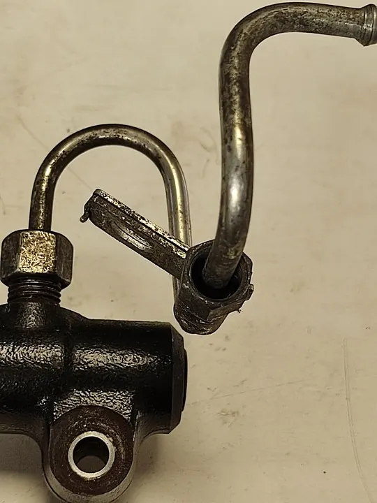 Trilho de Combustível Citroen Berlingo C3 C4 C5 1.6 HDI image 6