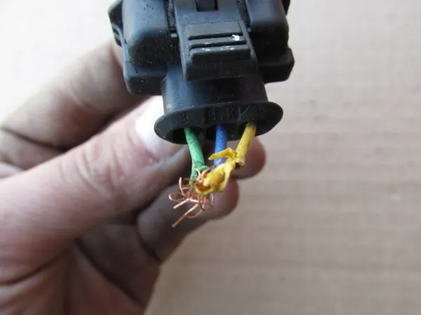 Kamaxelsensor Maserati Ghibli III 3.0 Diesel OEM image 6