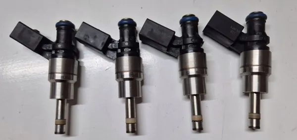 Inyector Combustible OEM 0261500011 para Audi A4 B6 2.0 FSI image 2