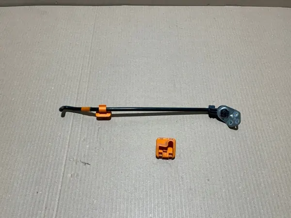 Tige de support de capot SKODA FABIA II OEM image 2