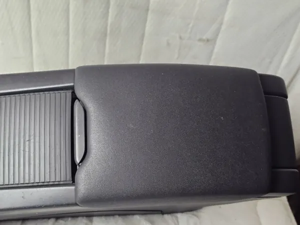 OEM 30791467 Accoudoir Console Volvo V60 S60 XC60 image 3