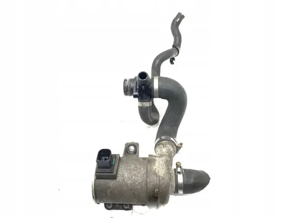 Pompe à eau OEM 8625097 pour BMW F30 2.0L 245CH image 2