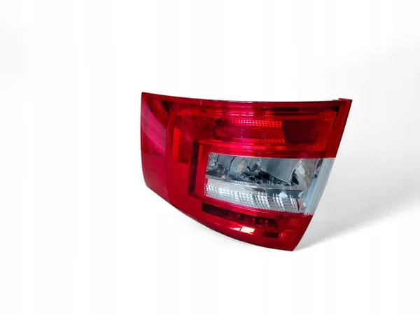 Lanterna traseira TYC Škoda Octavia III Kombi image 4