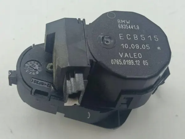 Lämmitysventtiili OEM 6935444 BMW X5 E53 3.0L:lle image 4