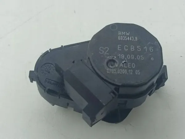 Lämmitysventtiili OEM 6935444 BMW X5 E53 3.0L:lle image 5