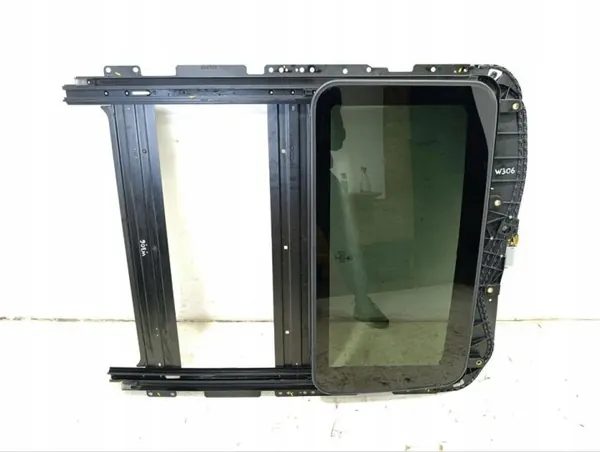 Toit vitré Maserati OE OEM 06700229130 Occasion image 2