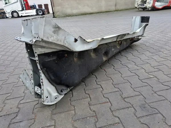 Longarina cabina direita OEM para Volvo FH4 FH5 Euro 6 image 4