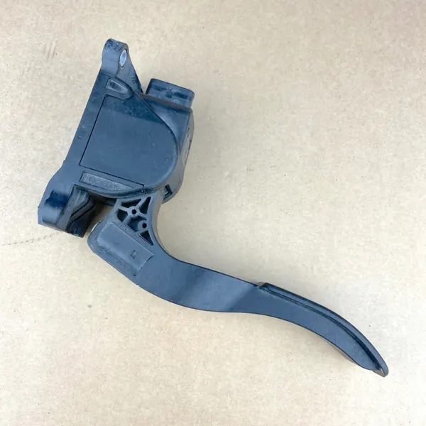 Mercedes Vito Viano W447 Gasreglage OEM a4473000200 image 6