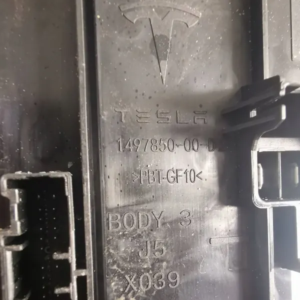 Módulo Conforto Tesla Model Y OEM 1497850-00-D2 image 3