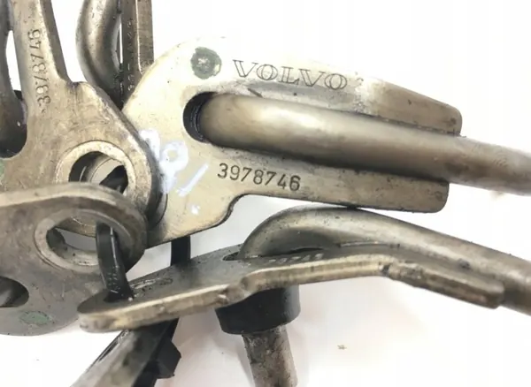 Öldüse Volvo OEM 3978746 - Gebrauchter Zustand image 3
