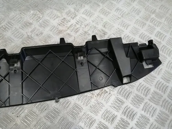 Audi TT 8J framstötskydd OEM 8J0807611A image 3
