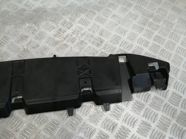 Audi TT 8J framstötskydd OEM 8J0807611A image 4