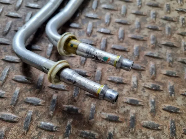 OEM 68244058AB Conduites d'huile boîte Jeep image 5