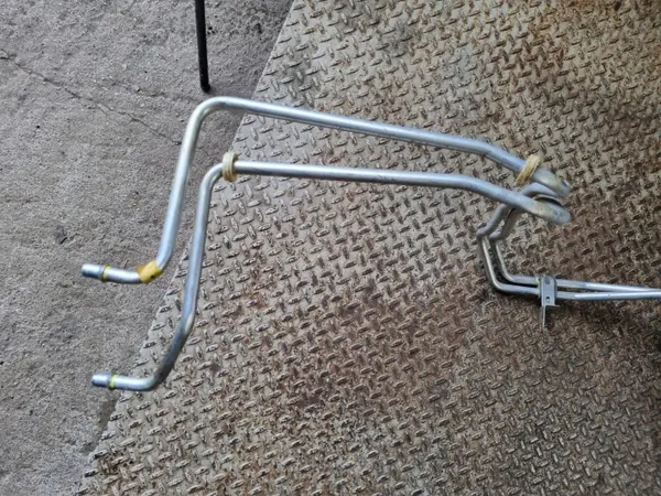 OEM 68244058AB Conduites d'huile boîte Jeep image 8