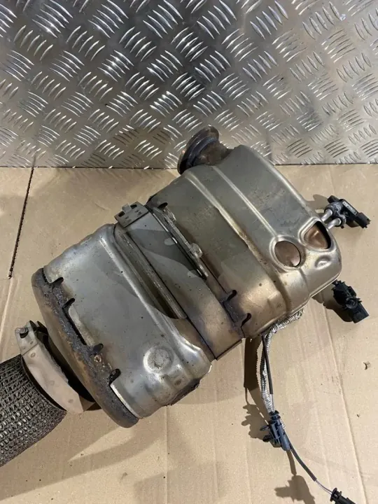 Volvo S60 II 2.0D Katalysator OEM 31338669 image 3