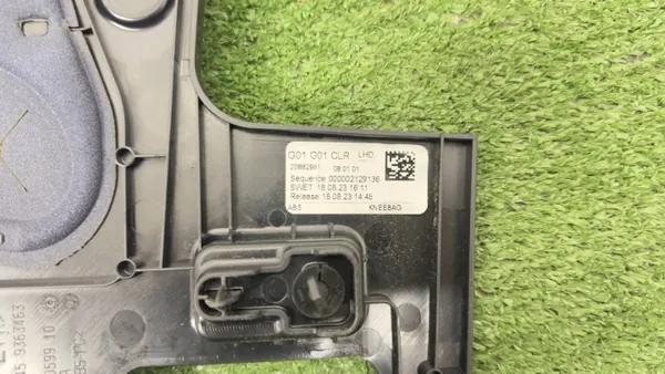 Cubierta tablero inferior izquierda BMW X3 G01 OEM 9363463 image 9