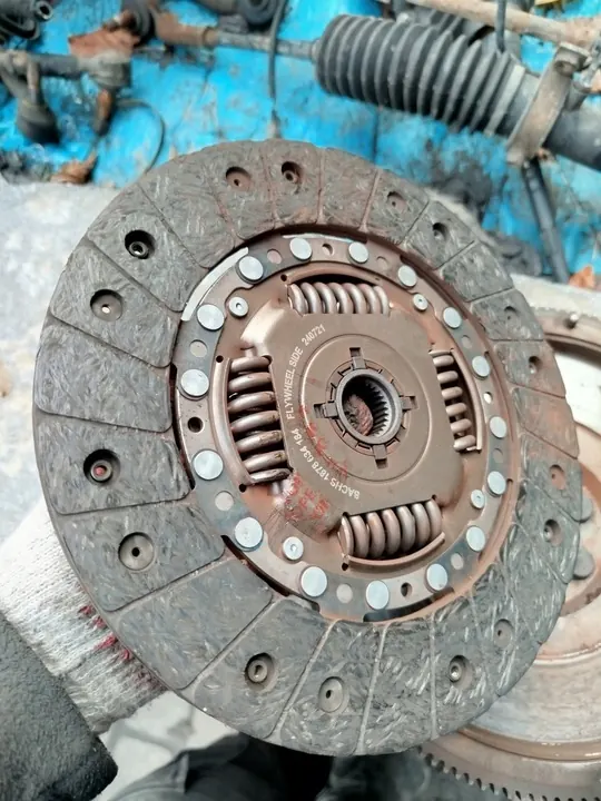 Kit de embreagem VW CADDY III 1.9L OEM 038105273D image 9