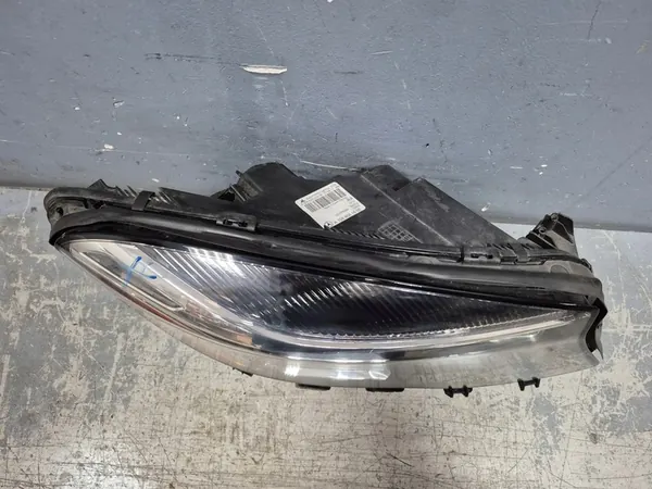 Mercedes-Benz GLA W156 2019 Rechter voorlicht A1569061600 image 4