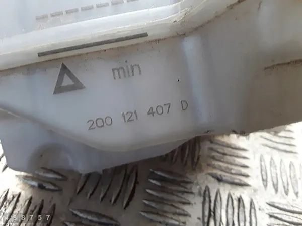 2023 Skoda Scala Motor-Konditionierungsflüssigkeitsbehälter 2Q0121407D image 4