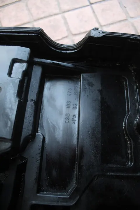 Volkswagen OE Ventilhuv 03G103469L image 4