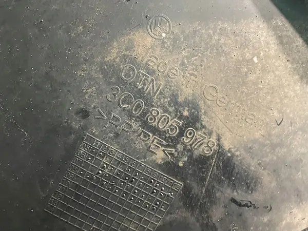 Front Right Wheel Arch VW Passat B6 image 3