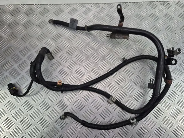 Pince Négative Mercedes OEM A2045408905 - Utilisée image 2