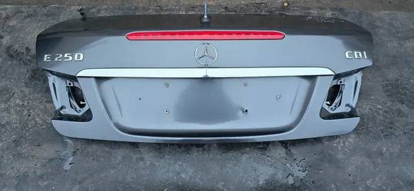 Mercedes E C207 W207 Tampa Traseira C755 755 image 4